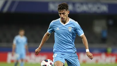 Celta Vigo's reserve team, riding high after promotion, faces CD Castellón for the first official match between the sides...