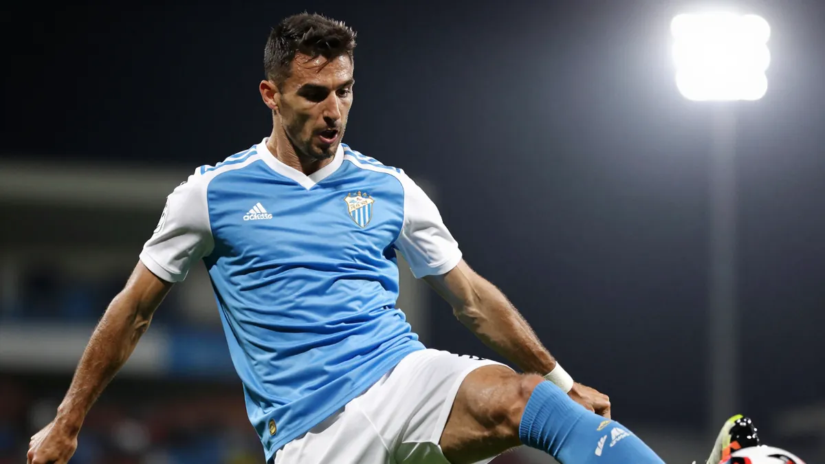 Celta Vigo, sixth in La Liga 2025, faces risk of postponement in opening match against Osasuna due to Balaídos pitch...
