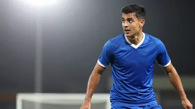 Celta Vigo reject Nottingham Forest's bid for Javi Rueda, a key player for the team according to coach Claudio Giráldez...
