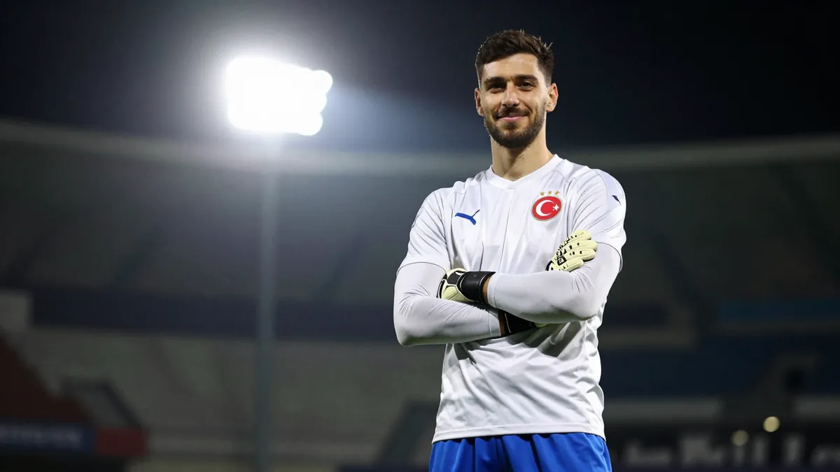 Celta Vigo seals Altay Bayindir signing